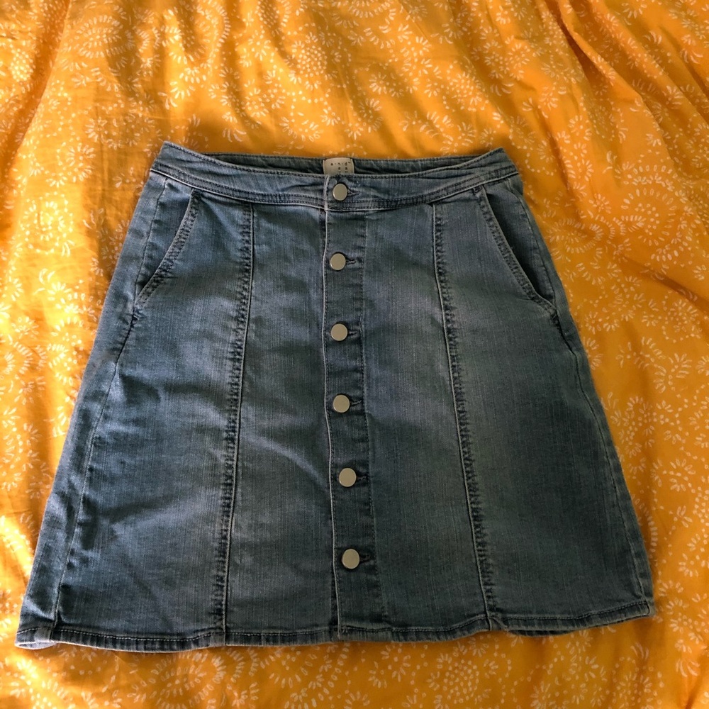 A•n•d e a w y Jean Skirt